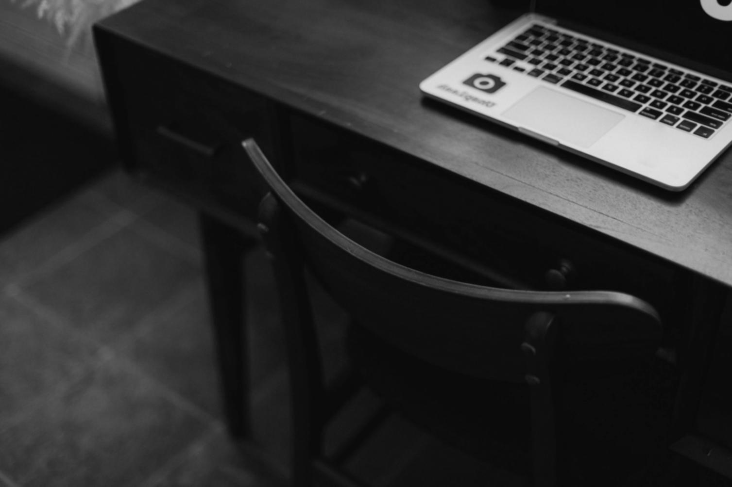 Interaktive Lernplattform mit praktischen Virtualisierungs-Szenarien